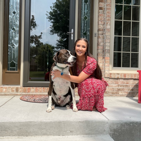 Meet your Posher, Kaycee - Picture 3 of 4